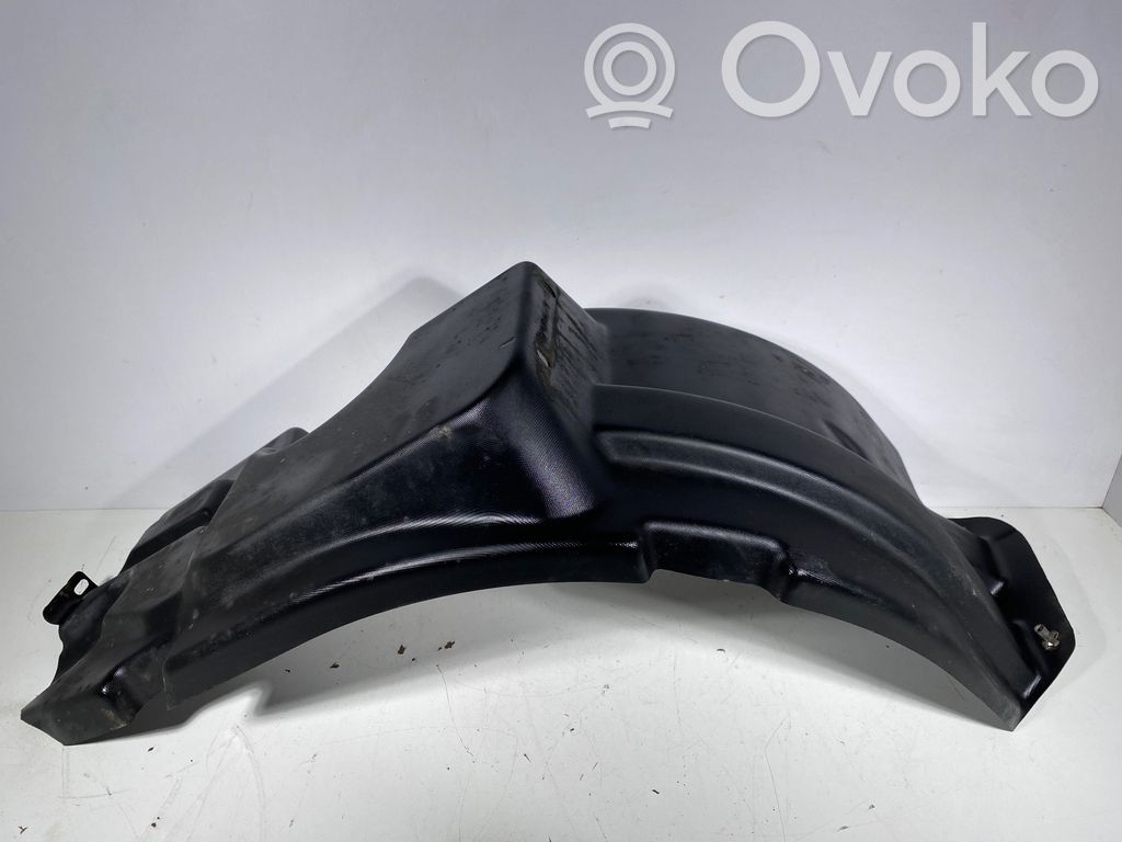 Front wheel arch liner splash guards