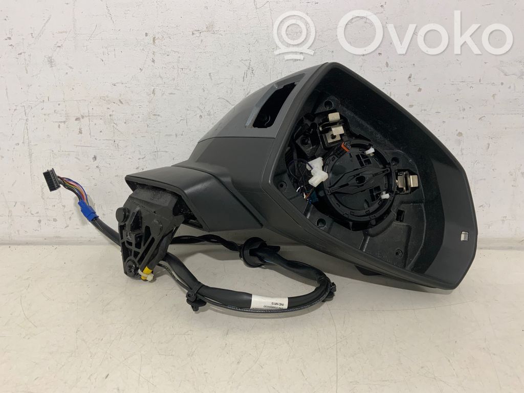 Audi Q7 4M Front door electric wing mirror 