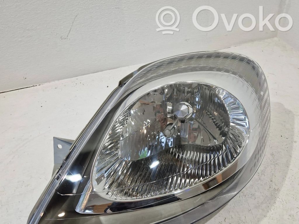 Opel Vivaro Scheinwerfer 