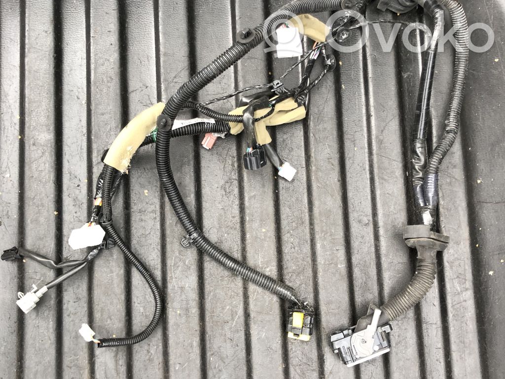 Infiniti FX Cableado de puerta delantera 