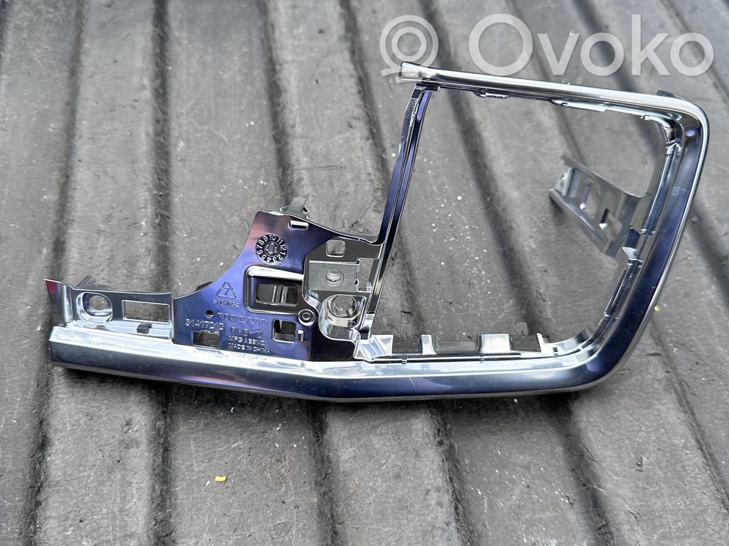 Volvo S90, V90 Ramka deski rozdzielczej 