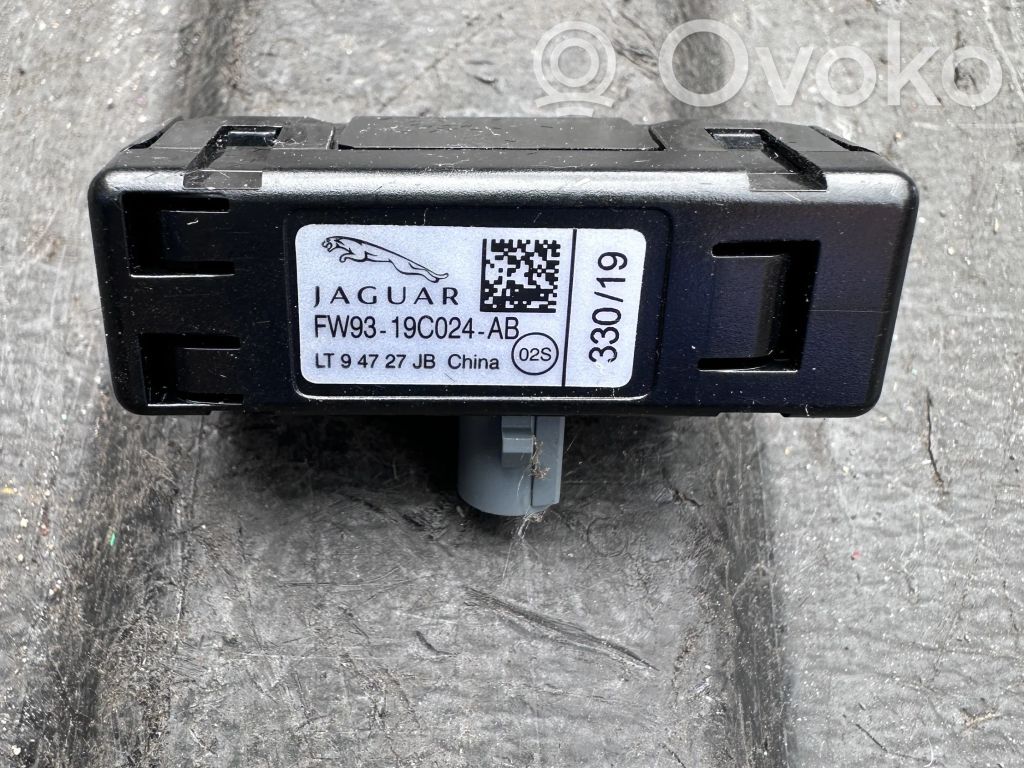 Land Rover Discovery 5 Aerial antenna amplifier 