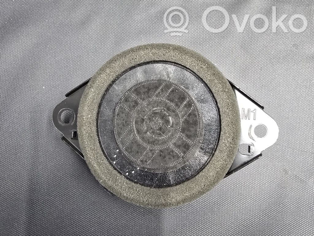 Lexus RX 450H Altavoz del panel 