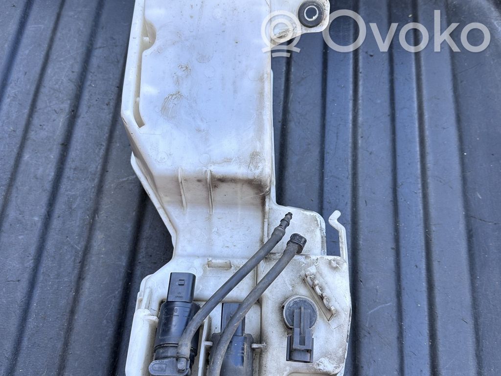 Volvo V60 Windshield washer fluid reservoir/tank 