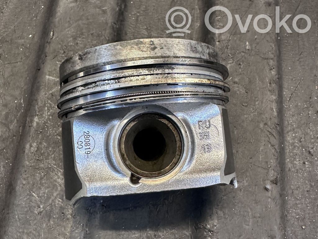 Volvo V60 Piston 