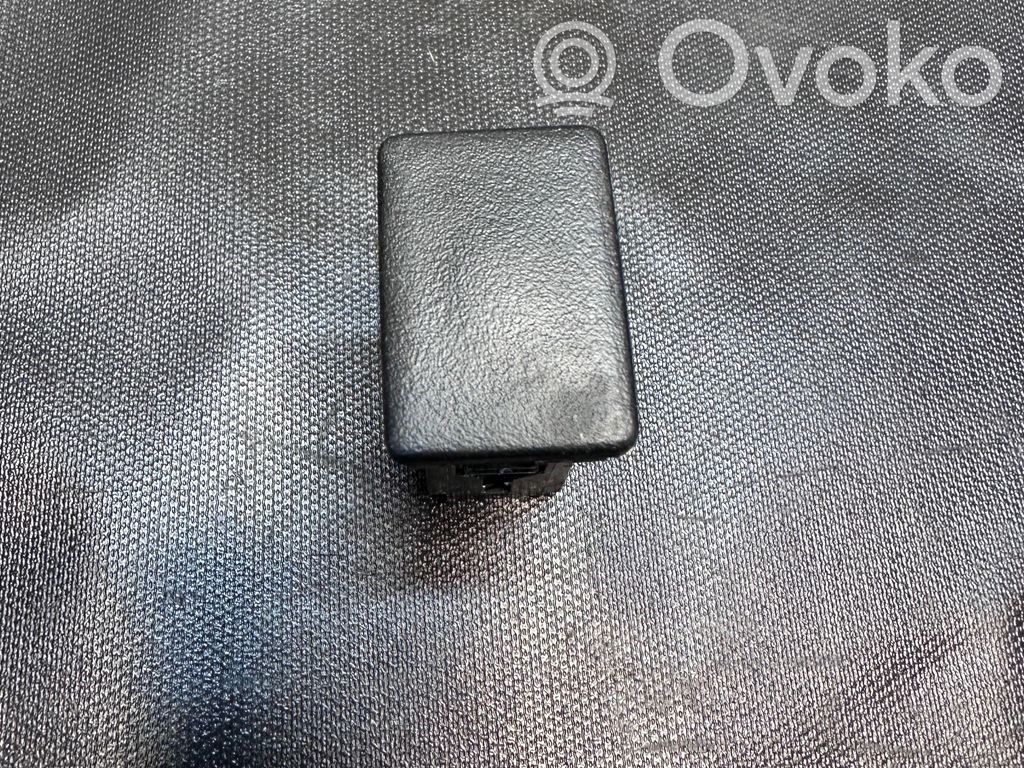 Toyota Hilux VIII Altri interruttori/pulsanti/cambi 