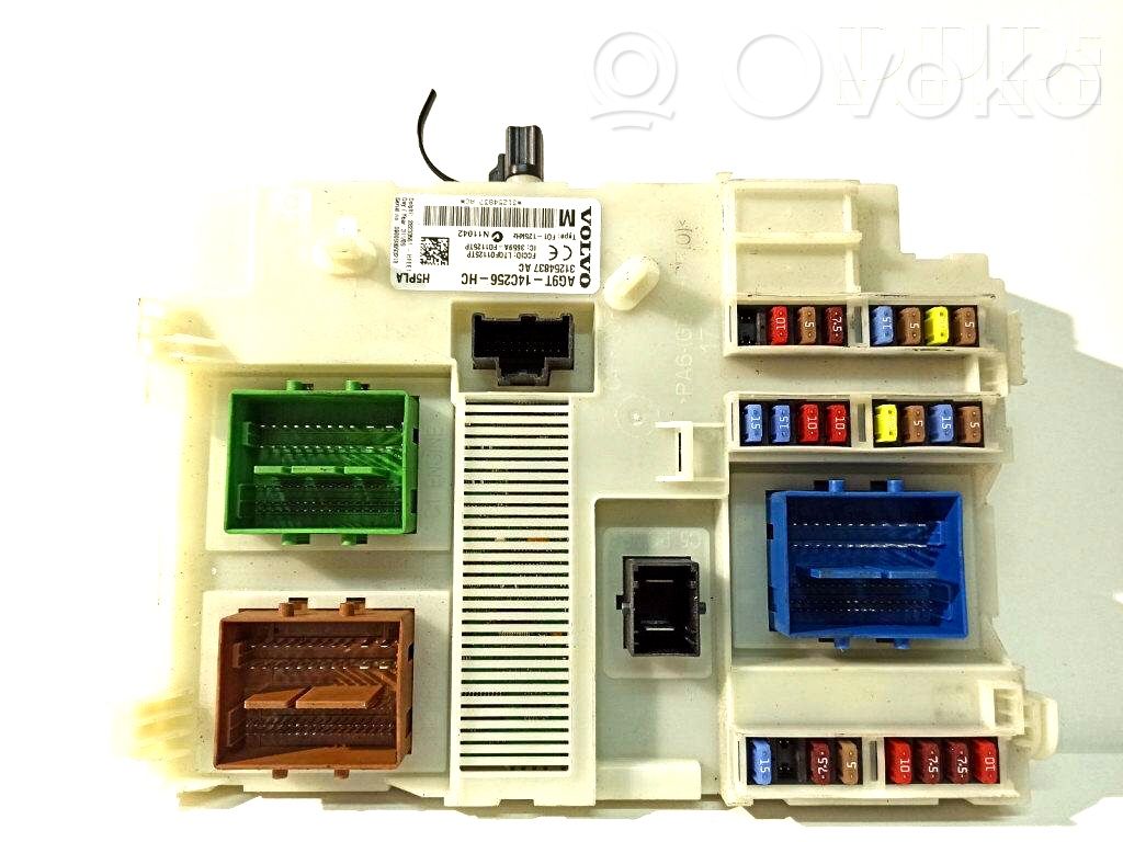 Volvo XC60 Fuse module 