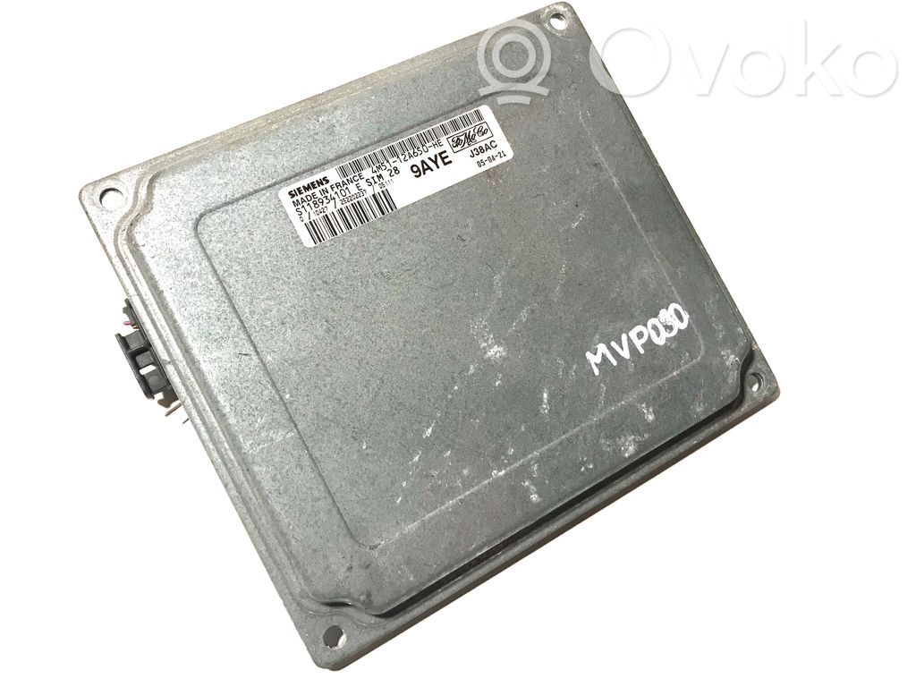 Ford Focus Engine control unit/module 
