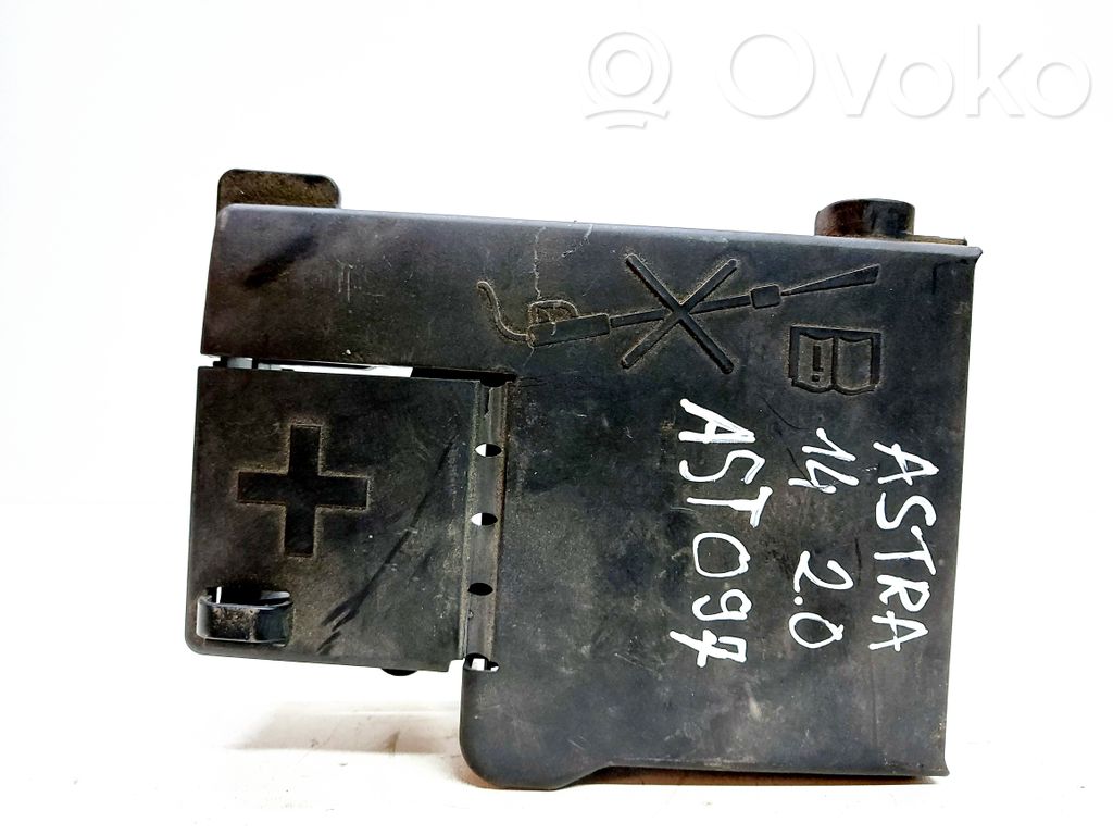 Opel Astra J Positive cable (battery) 