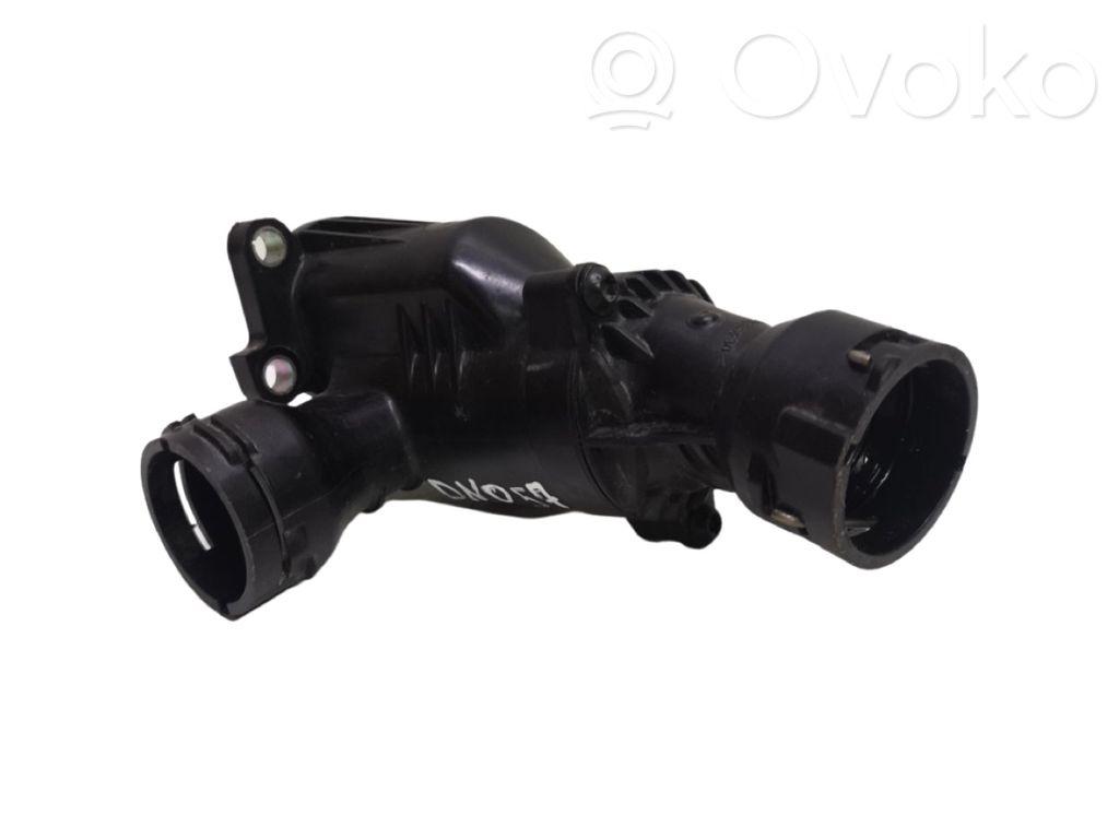 Audi A5 8T 8F Termostat / Obudowa termostatu 