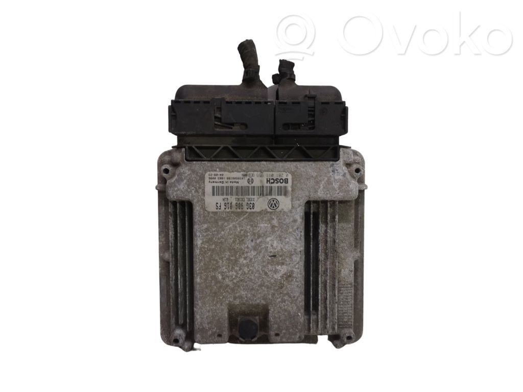 Volkswagen Golf V Engine control unit/module 