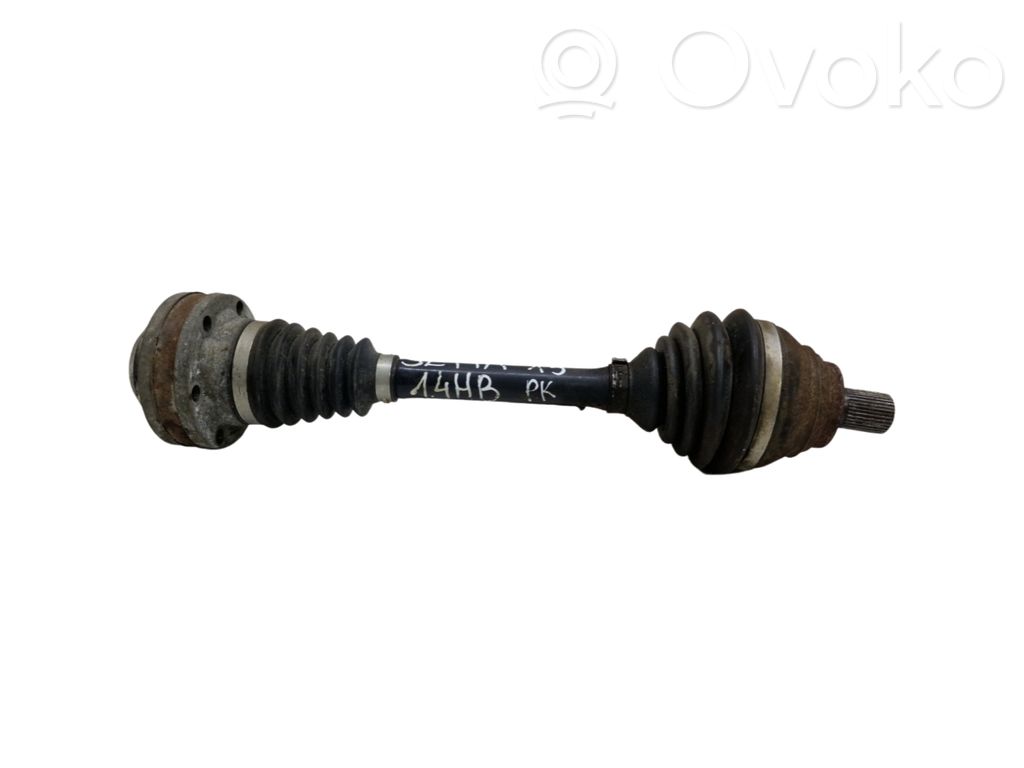 Volkswagen Jetta VI Półoś przednia 
