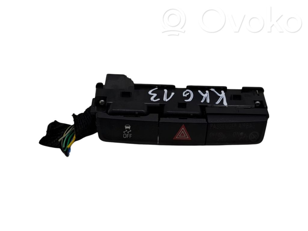 Opel Mokka Hazard light switch 