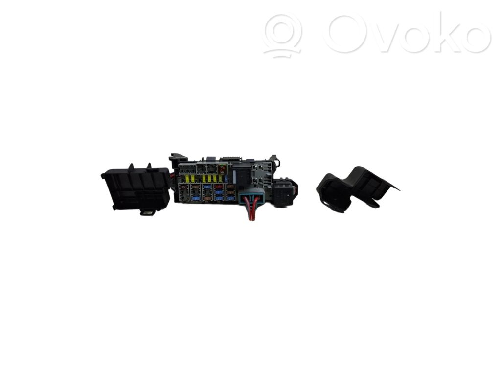 Volvo V70 Fuse module 