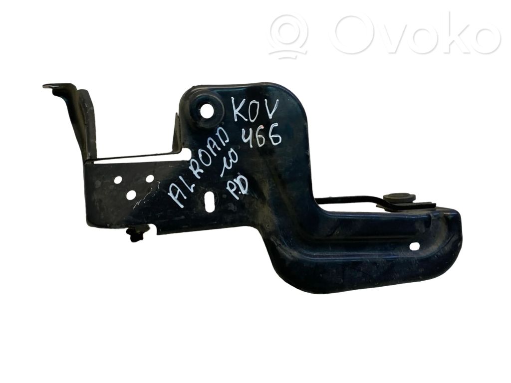 Audi A6 Allroad C6 Intercooler pipe mounting bracket 