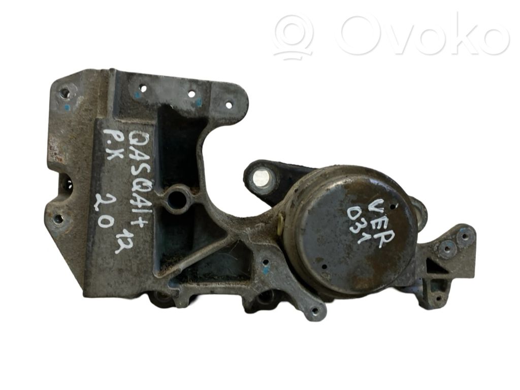 Nissan Qashqai+2 Engine mount bracket 