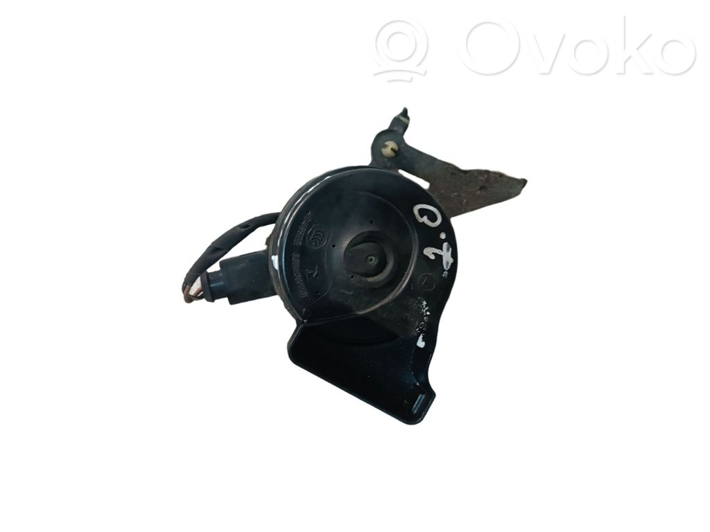 Volkswagen PASSAT B7 Horn signal 
