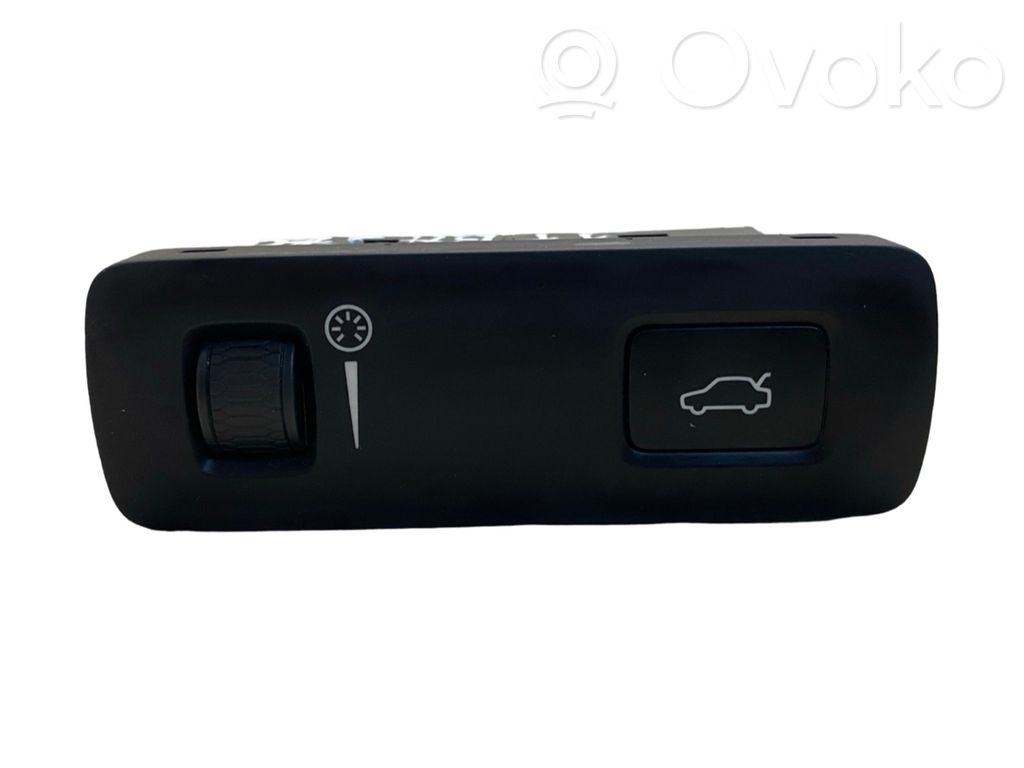 Volvo XC90 Tailgate opening switch 