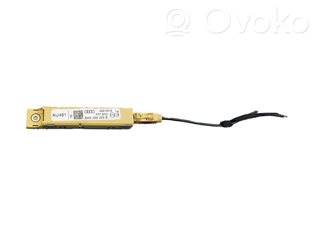 Audi A4 S4 B9 Antenos stiprintuvas 