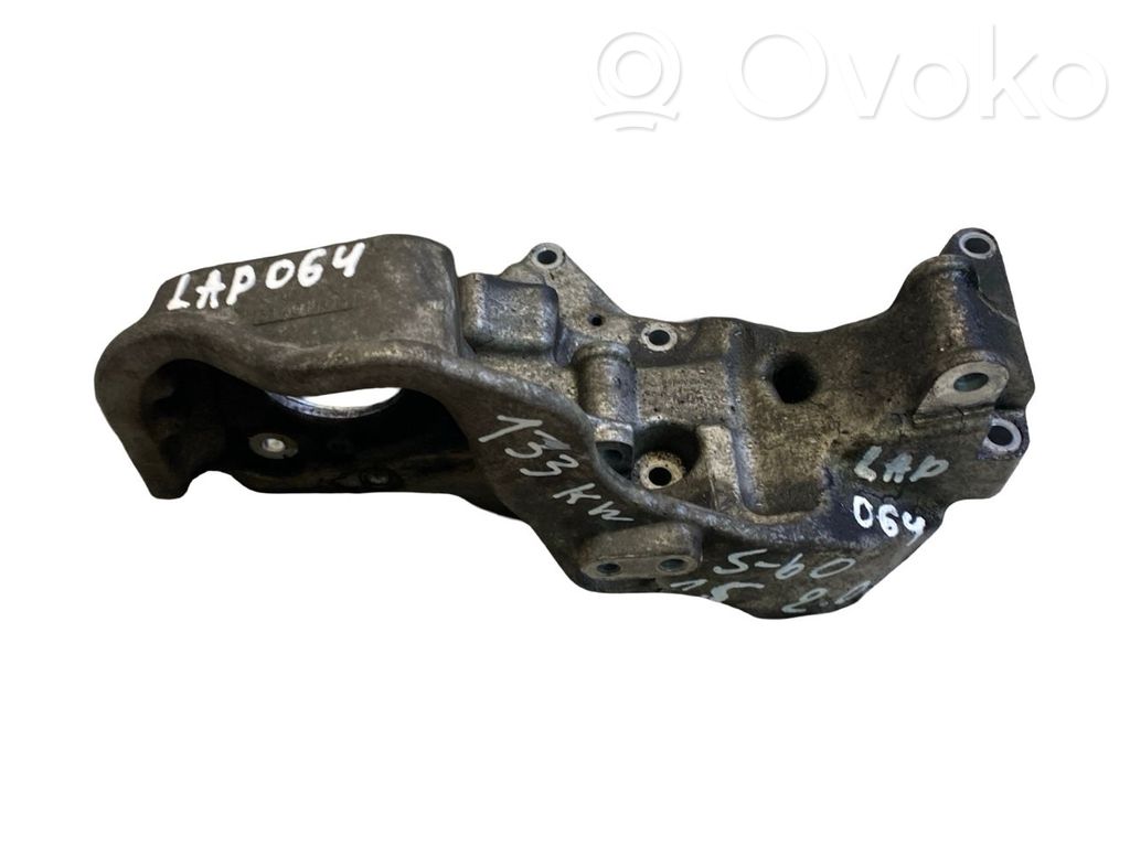 Volvo S60 Generator/alternator bracket 