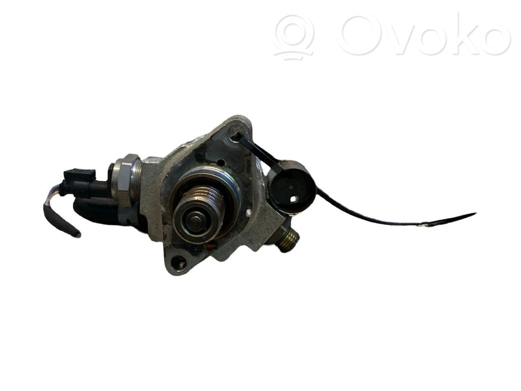 Volkswagen Jetta VI Fuel injection high pressure pump 