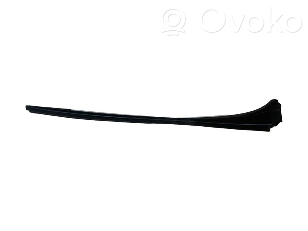 Opel Vivaro Windshield trim 