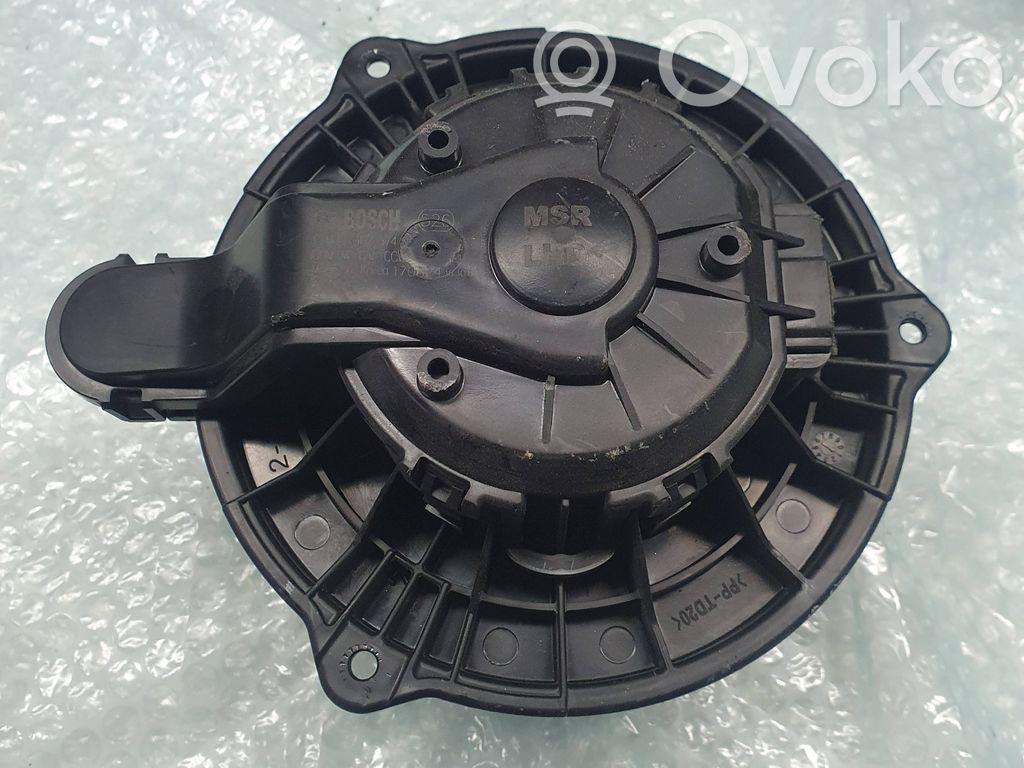 Tesla Model S Mazā radiatora ventilators 