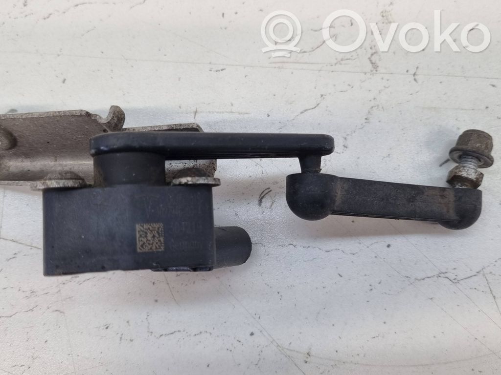 Tesla Model S Front air suspension height level sensor 