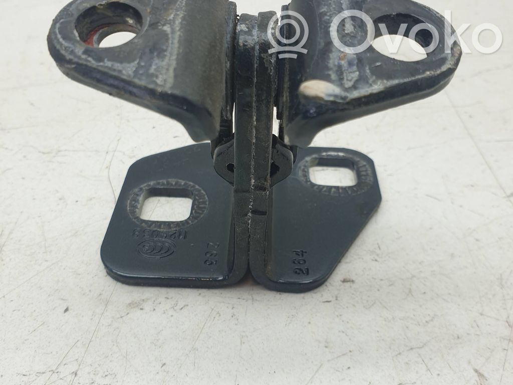 Front door upper hinge   1120038