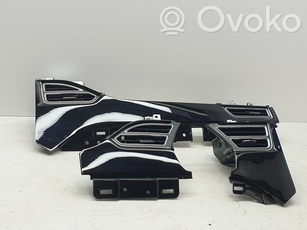 Grille d'aération centrale   109687700A,109687700,1096877,109687700A