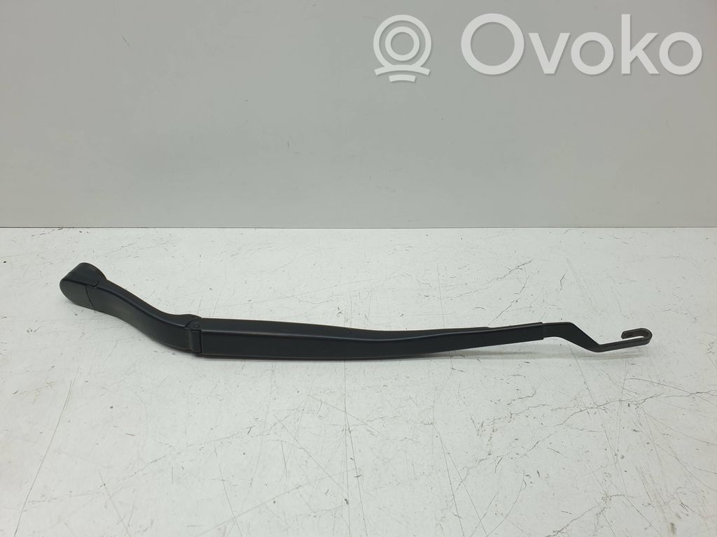 Dodge Durango Front wiper blade arm 