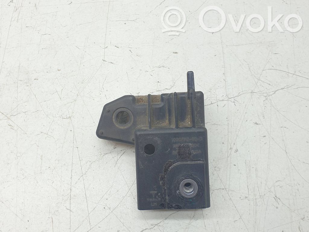 Tesla Model S Front bumper mounting bracket 
