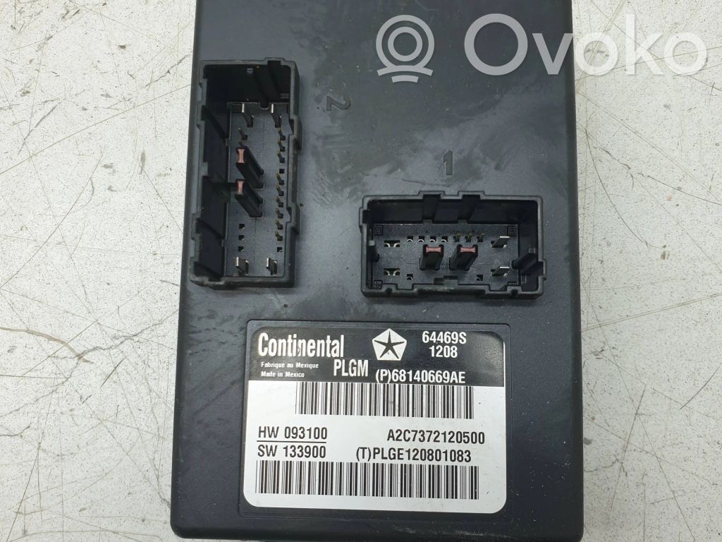 Unidad de control/módulo del maletero/compartimiento de carga   68140669AE,68140669,68140669AE