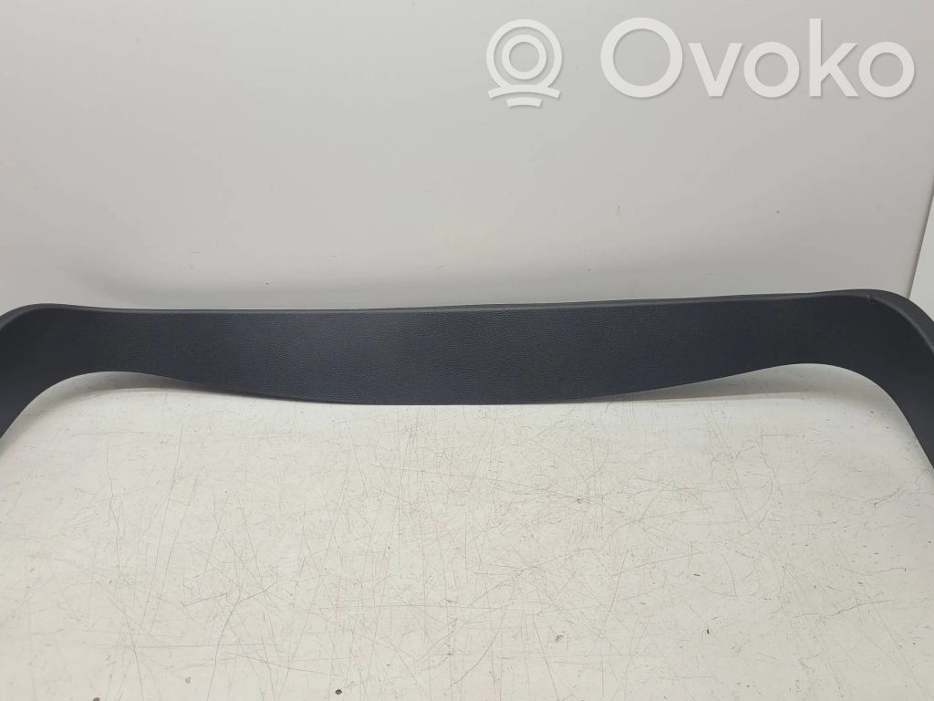 Dodge Durango Tailgate/trunk upper cover trim 