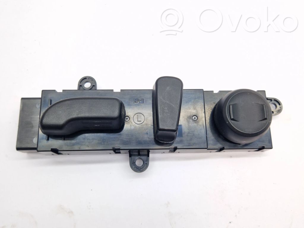 Seat control switch   140819,10LH