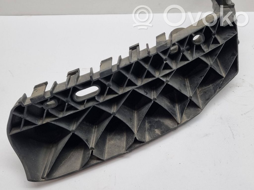 Dodge Durango Headlight/headlamp mounting bracket 