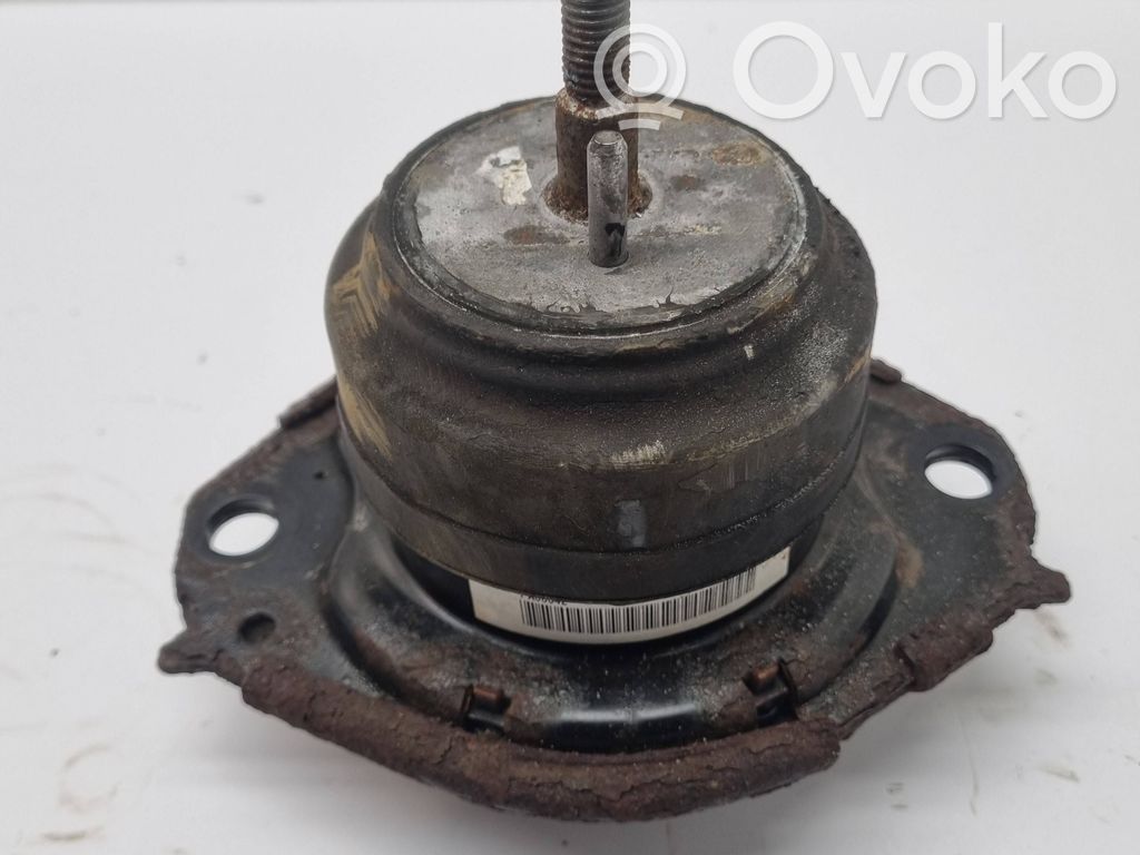 Dodge Charger Engine mount bracket 