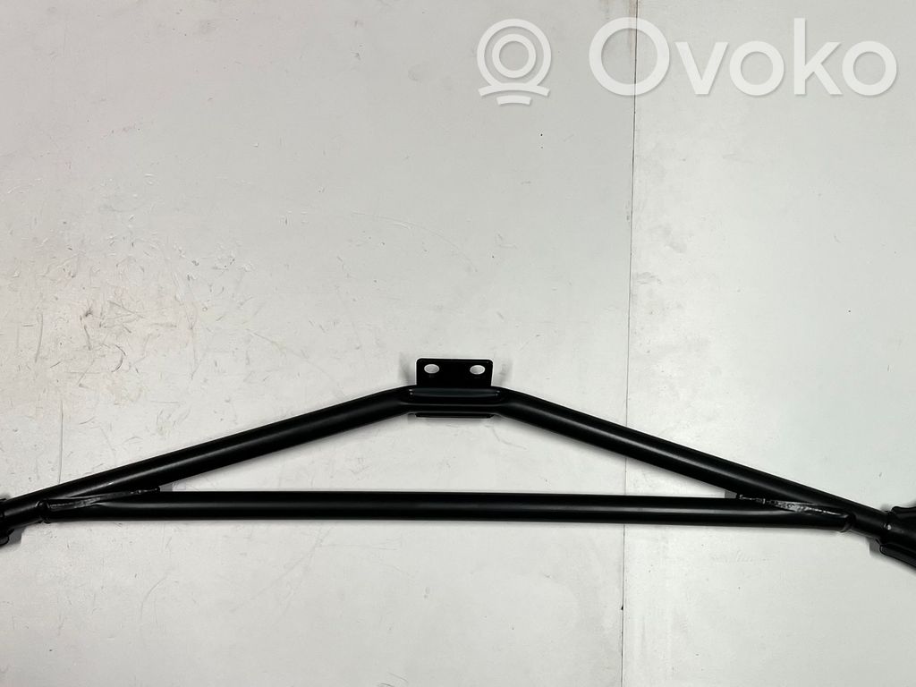 Front strut bar