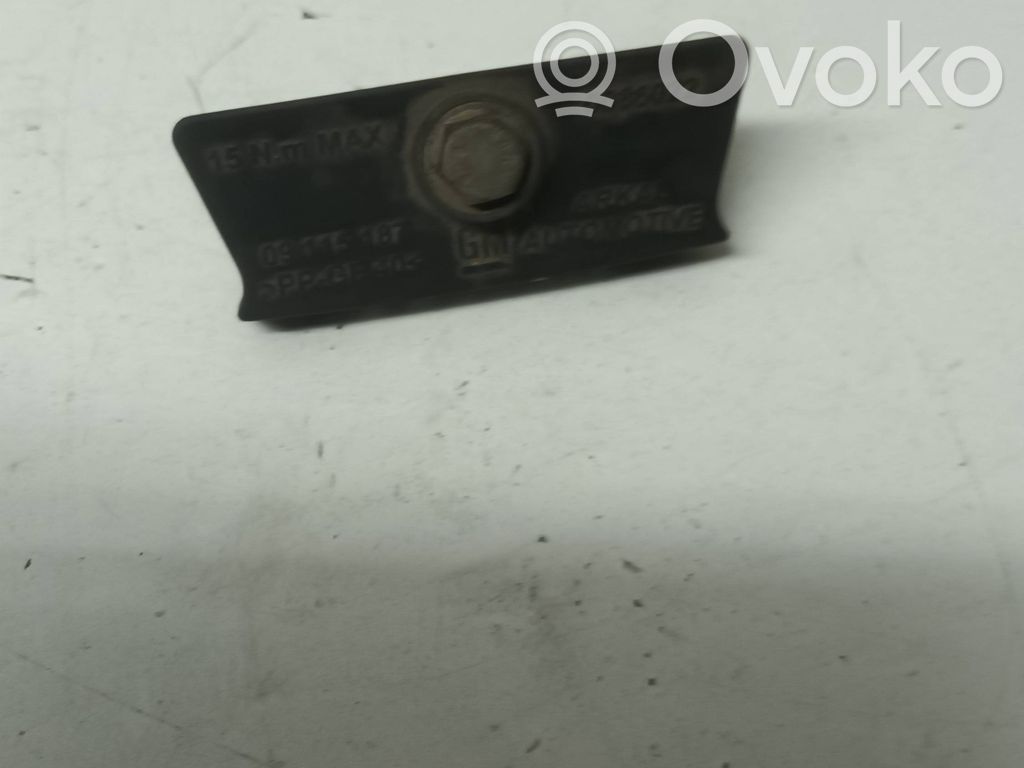 Opel Vectra C Mocowanie akumulatora 