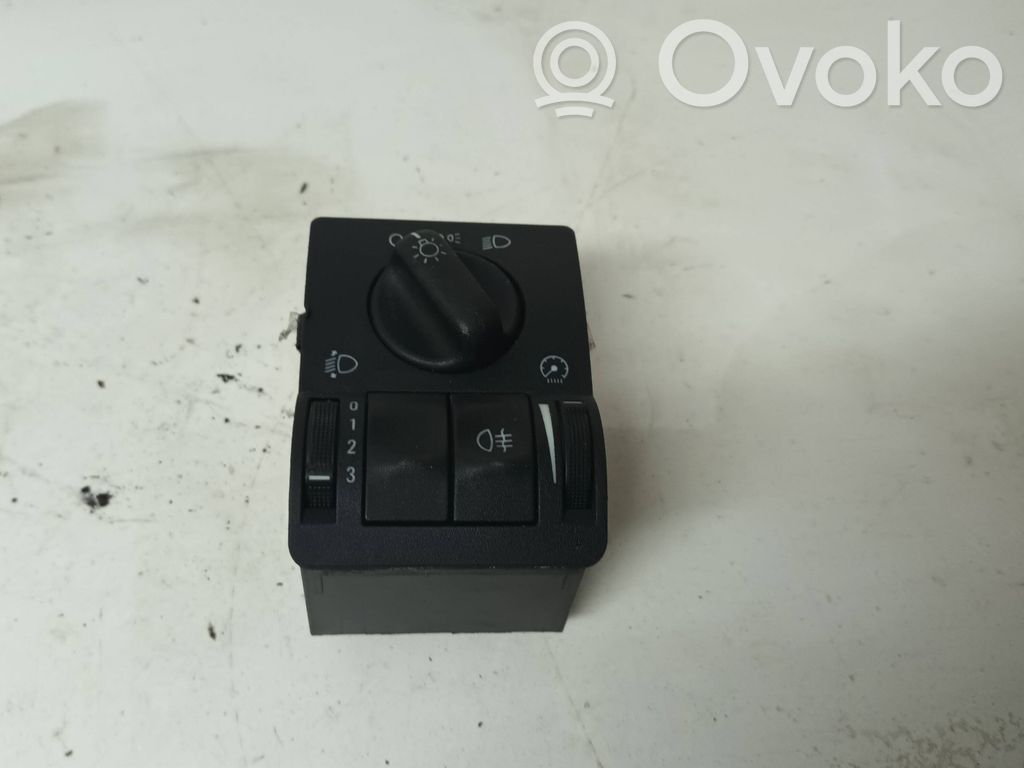 Opel Astra G Light switch 