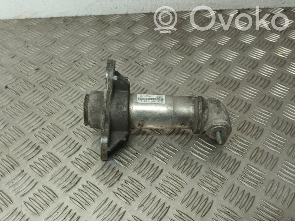 Audi A4 S4 B6 8E 8H Etupuskurin törmäysvoiman vaimennin 
