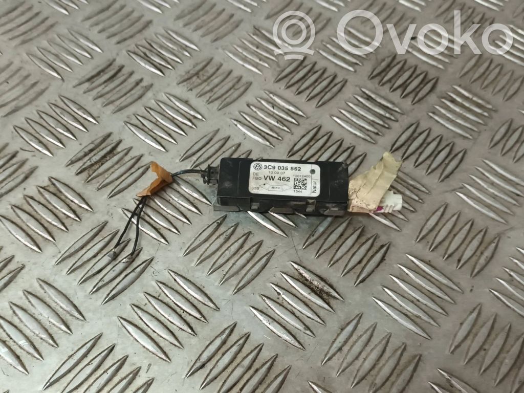 Volkswagen PASSAT B6 Moduł / Sterownik anteny 