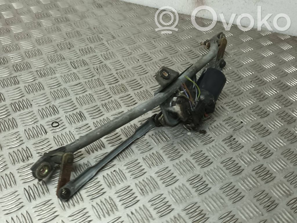 Audi A4 S4 B5 8D Mechanizm i silniczek wycieraczek szyby przedniej / czołowej 