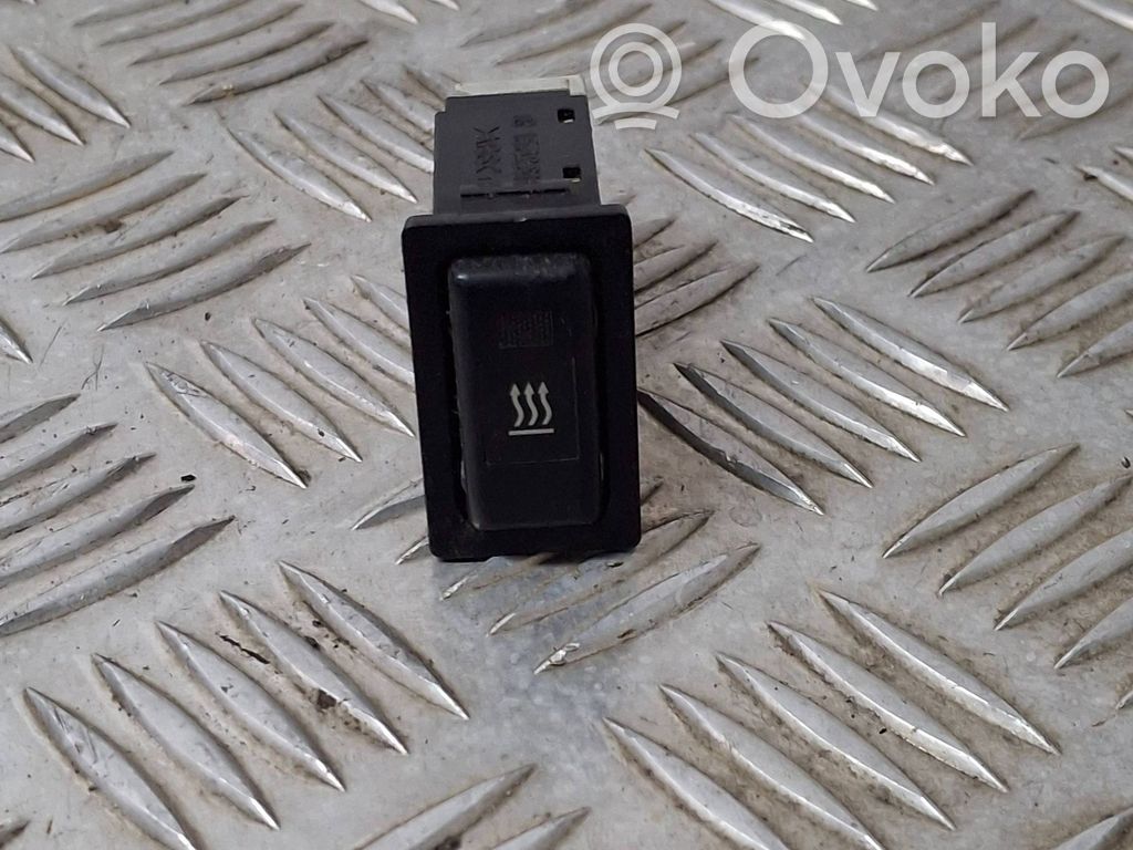 Toyota Avensis T250 Windscreen/window heater switch 