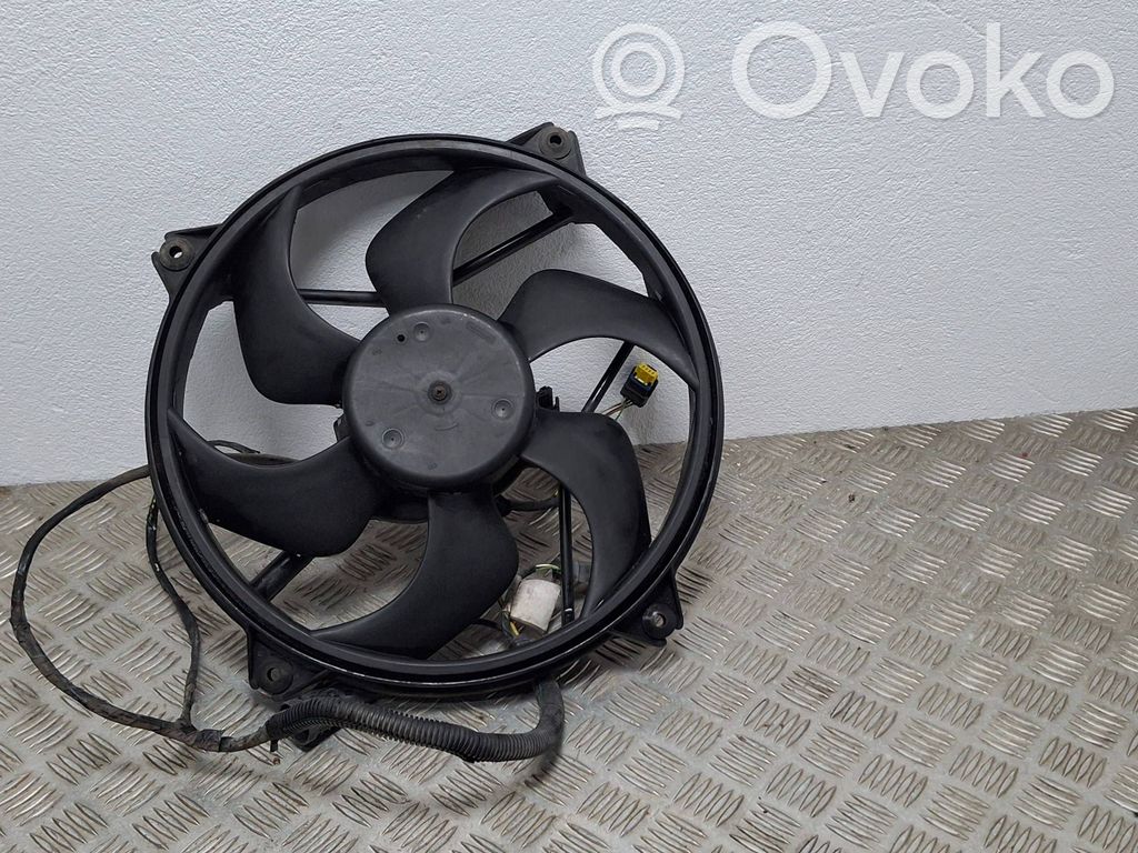 Peugeot Partner Elektrisks radiatoru ventilators 