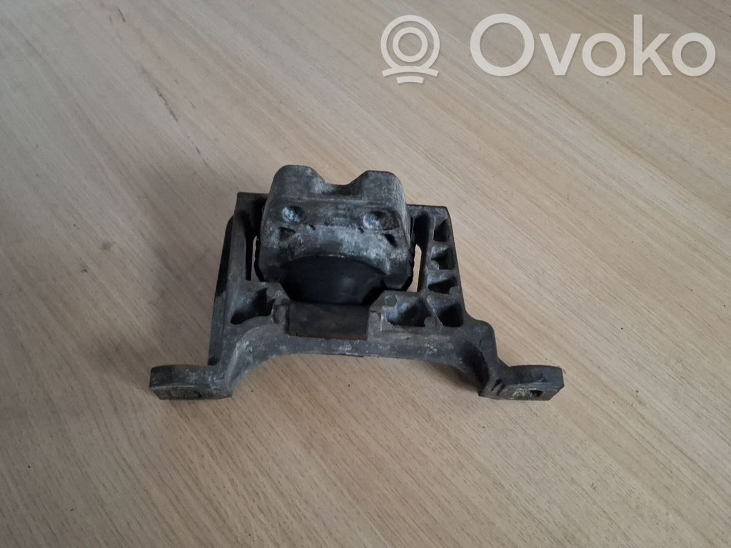 Mazda 3 I Engine mount bracket 