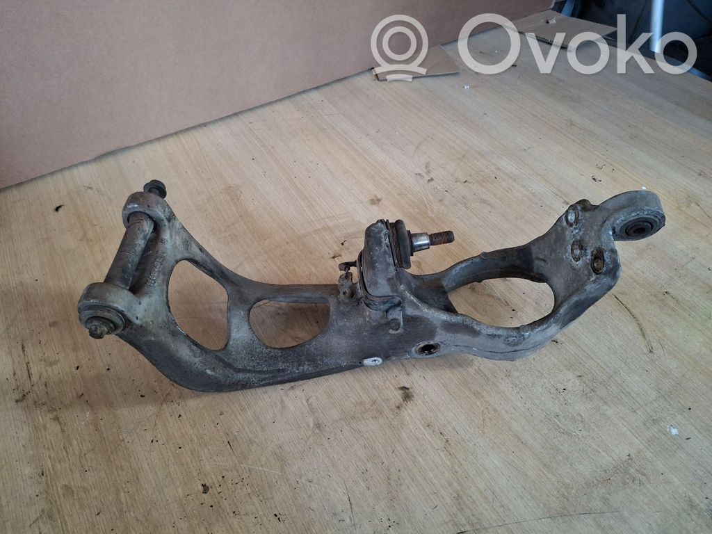 Peugeot 407 Achsschenkel vorne 