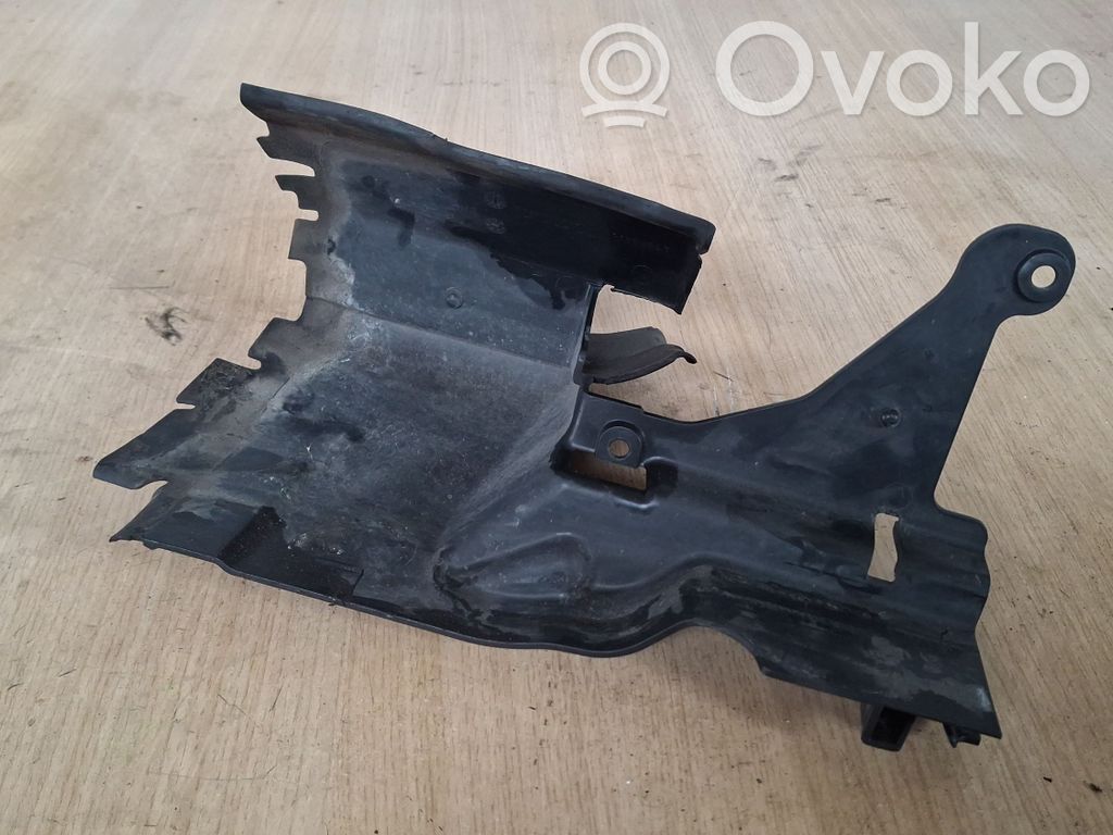 Volvo S60 Radiatoriaus oro nukreipėjas (-ai) 