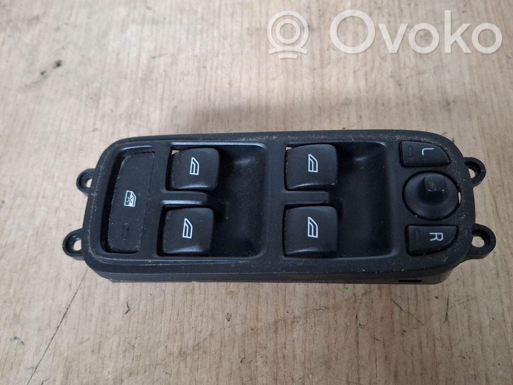 Volvo S60 Electric window control switch 