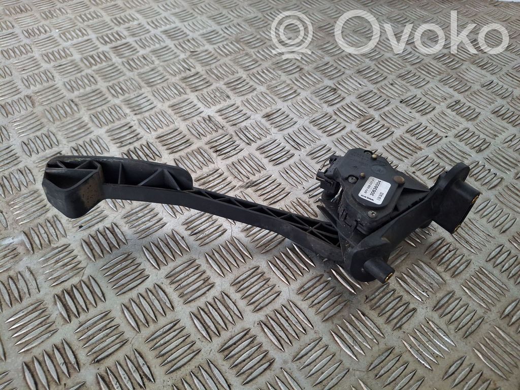 Volvo V70 Accelerator throttle pedal 